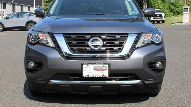 2020 Nissan Pathfinder SL