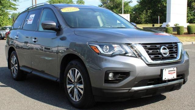 2020 Nissan Pathfinder SL