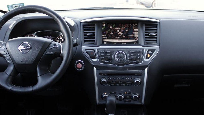 2020 Nissan Pathfinder SL