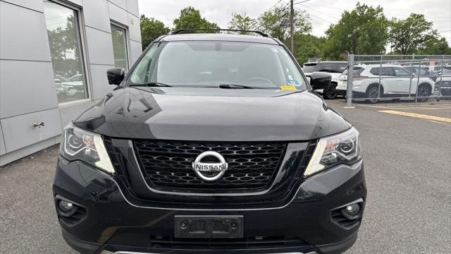 2020 Nissan Pathfinder SL