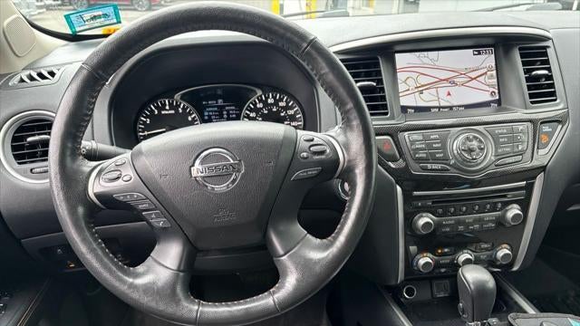 2020 Nissan Pathfinder SL