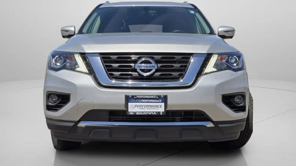 2020 Nissan Pathfinder SL