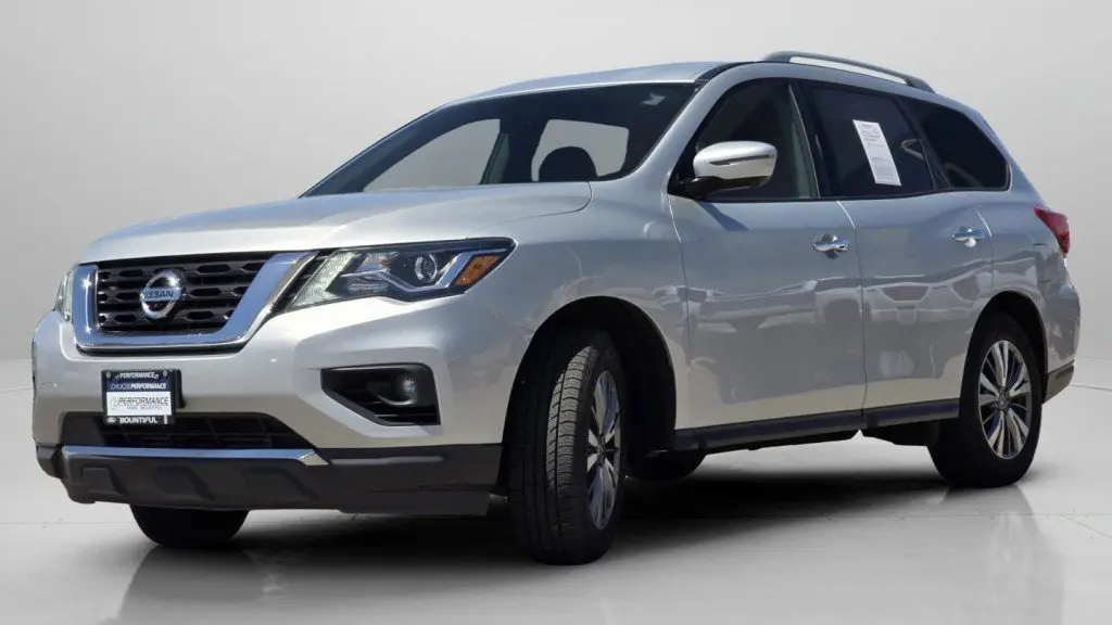 2020 Nissan Pathfinder SL