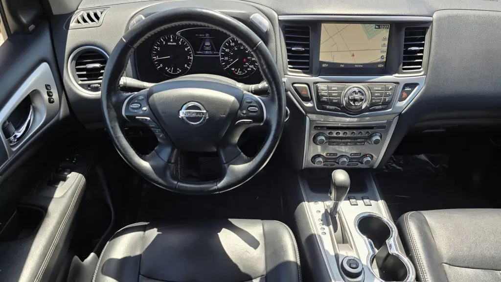 2020 Nissan Pathfinder SL