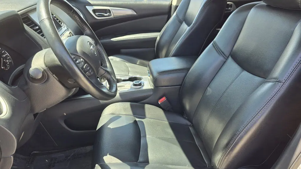 2020 Nissan Pathfinder SL
