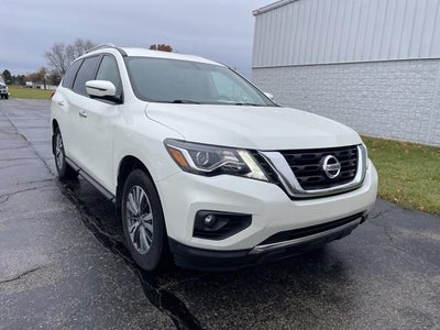 Photo of a 2020 Nissan Pathfinder 4X4 SL 4DR SUV for sale
