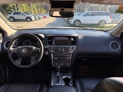 Photo of a 2020 Nissan Pathfinder SL 4DR SUV for sale