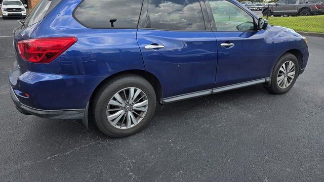 2020 Nissan Pathfinder SL