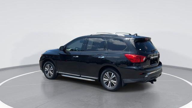 2020 Nissan Pathfinder SL