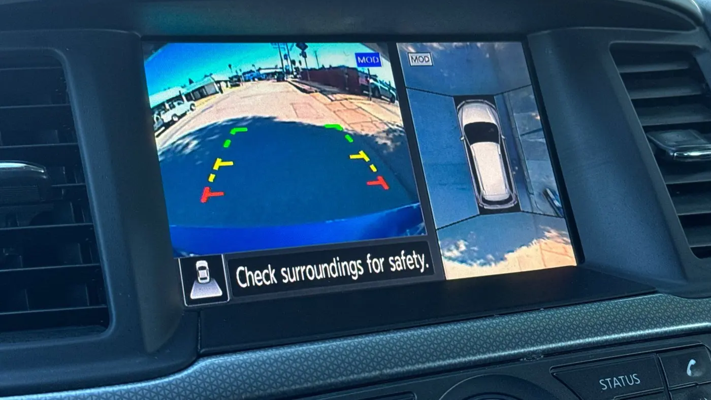 2020 Nissan Pathfinder SL