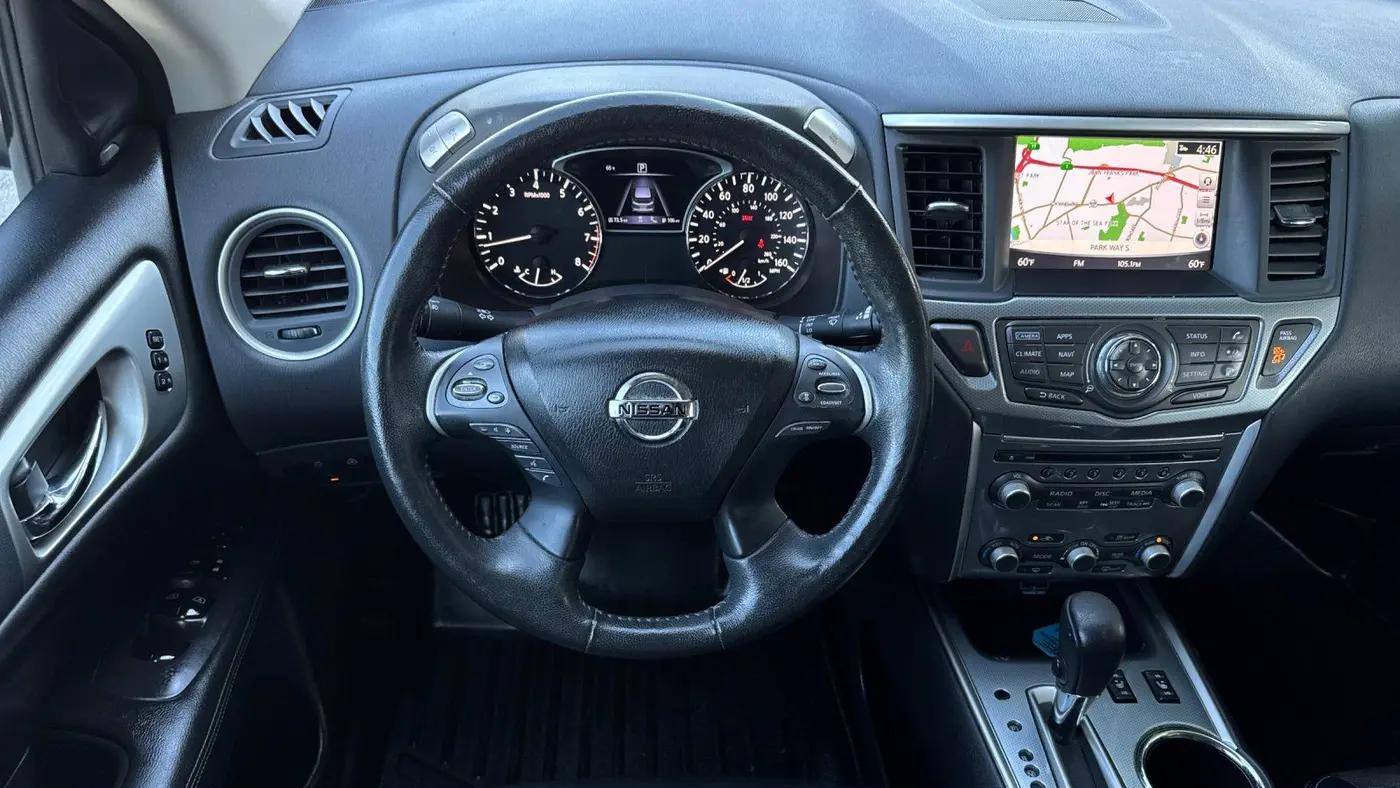 2020 Nissan Pathfinder SL