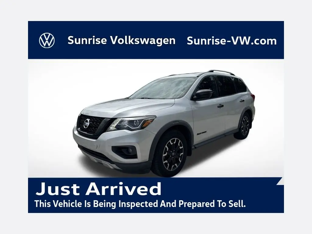 2020 Nissan Pathfinder - $10,715