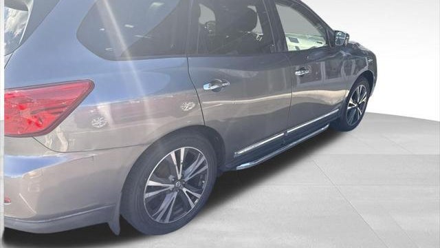 2020 Nissan Pathfinder Platinum