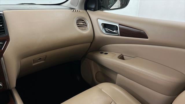 2020 Nissan Pathfinder Platinum