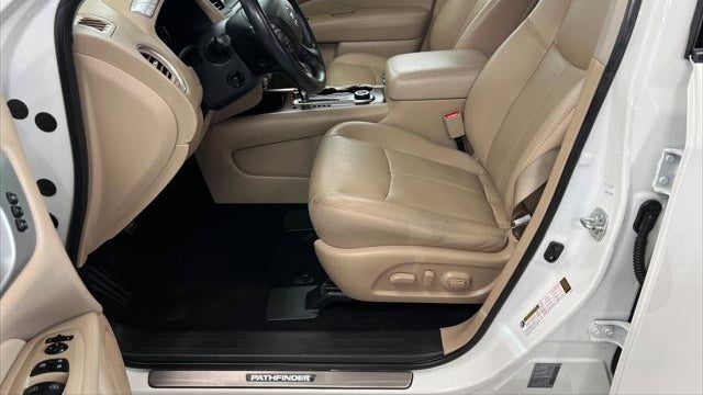 2020 Nissan Pathfinder Platinum