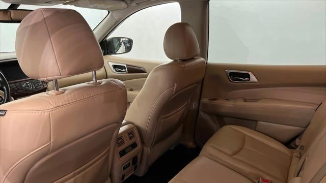 2020 Nissan Pathfinder Platinum