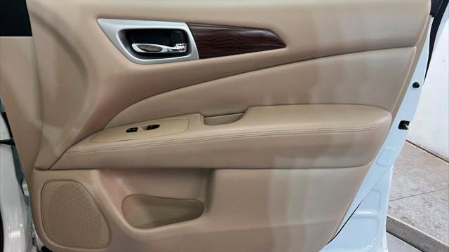 2020 Nissan Pathfinder Platinum