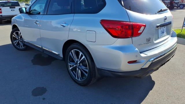 2017 Nissan Pathfinder S