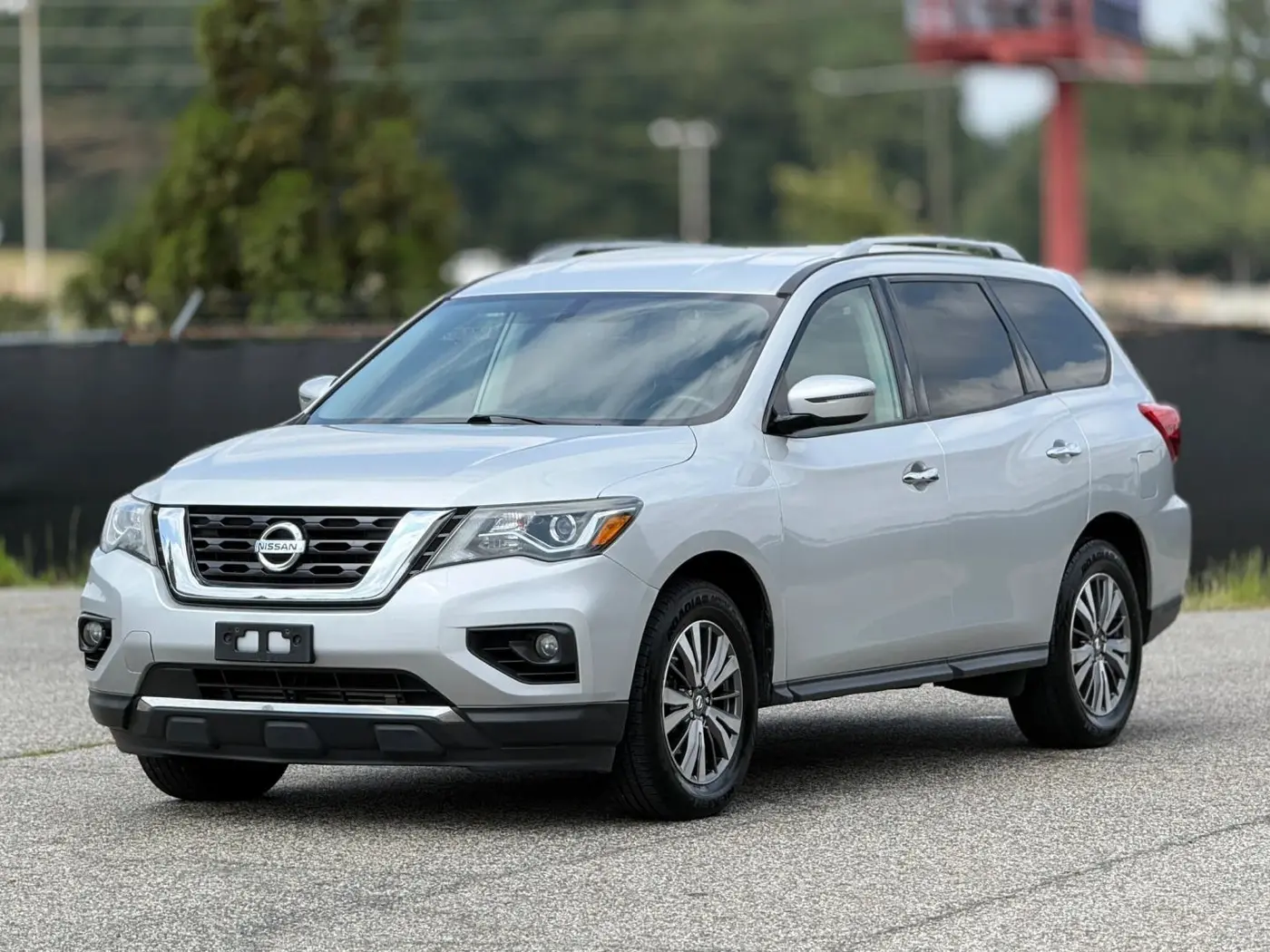 2018 Nissan Pathfinder - $9,450