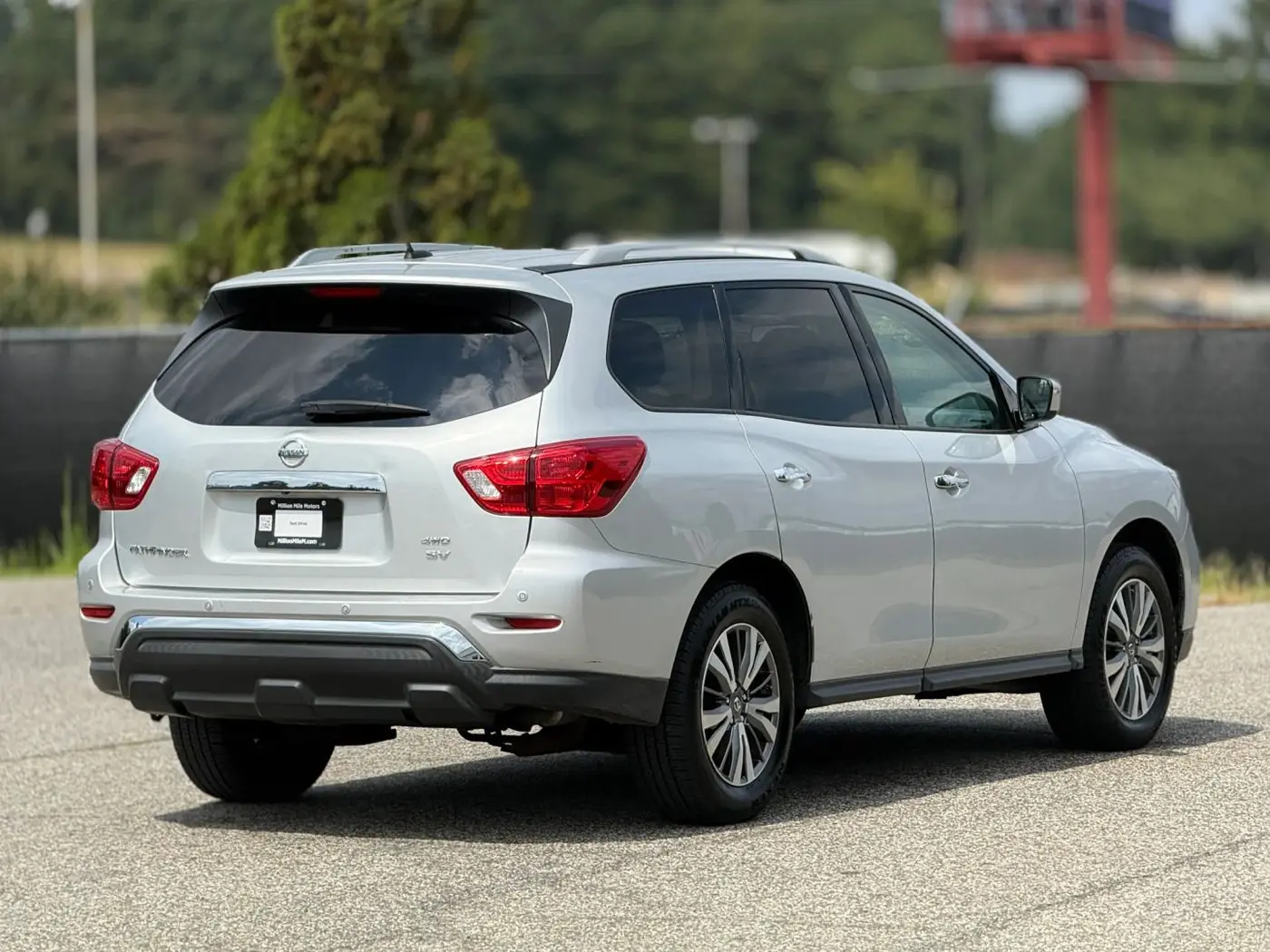 2018 Nissan Pathfinder - $9,450