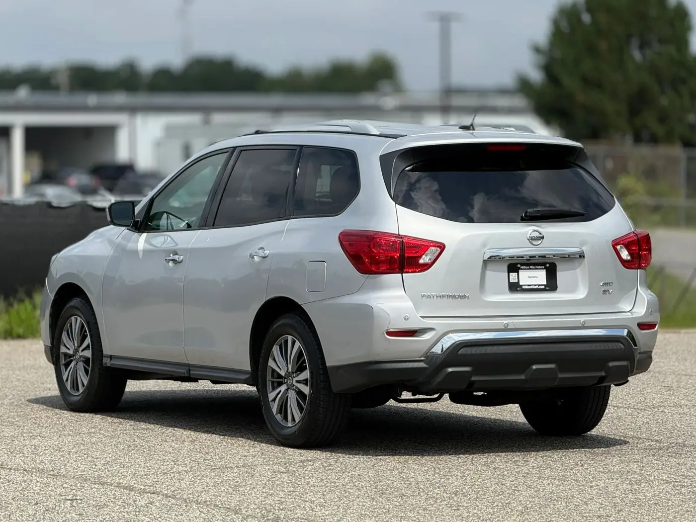2018 Nissan Pathfinder - $9,450