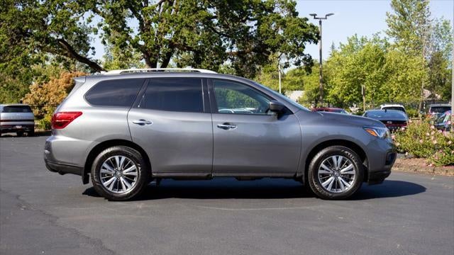 2019 Nissan Pathfinder S