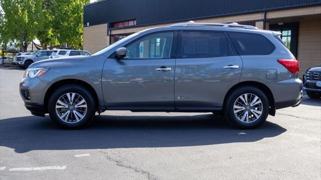 2019 Nissan Pathfinder S