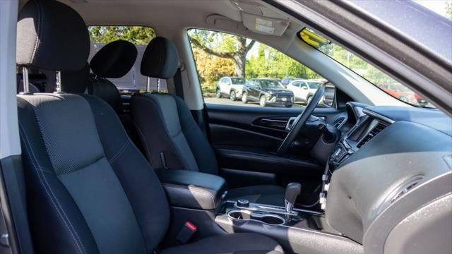 2019 Nissan Pathfinder S
