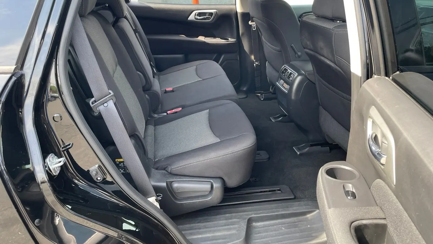 2017 Nissan Pathfinder S