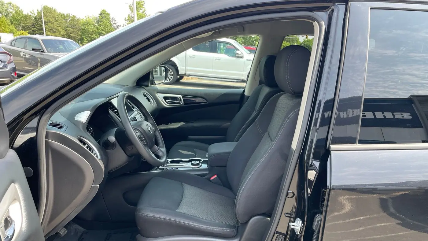 2017 Nissan Pathfinder S