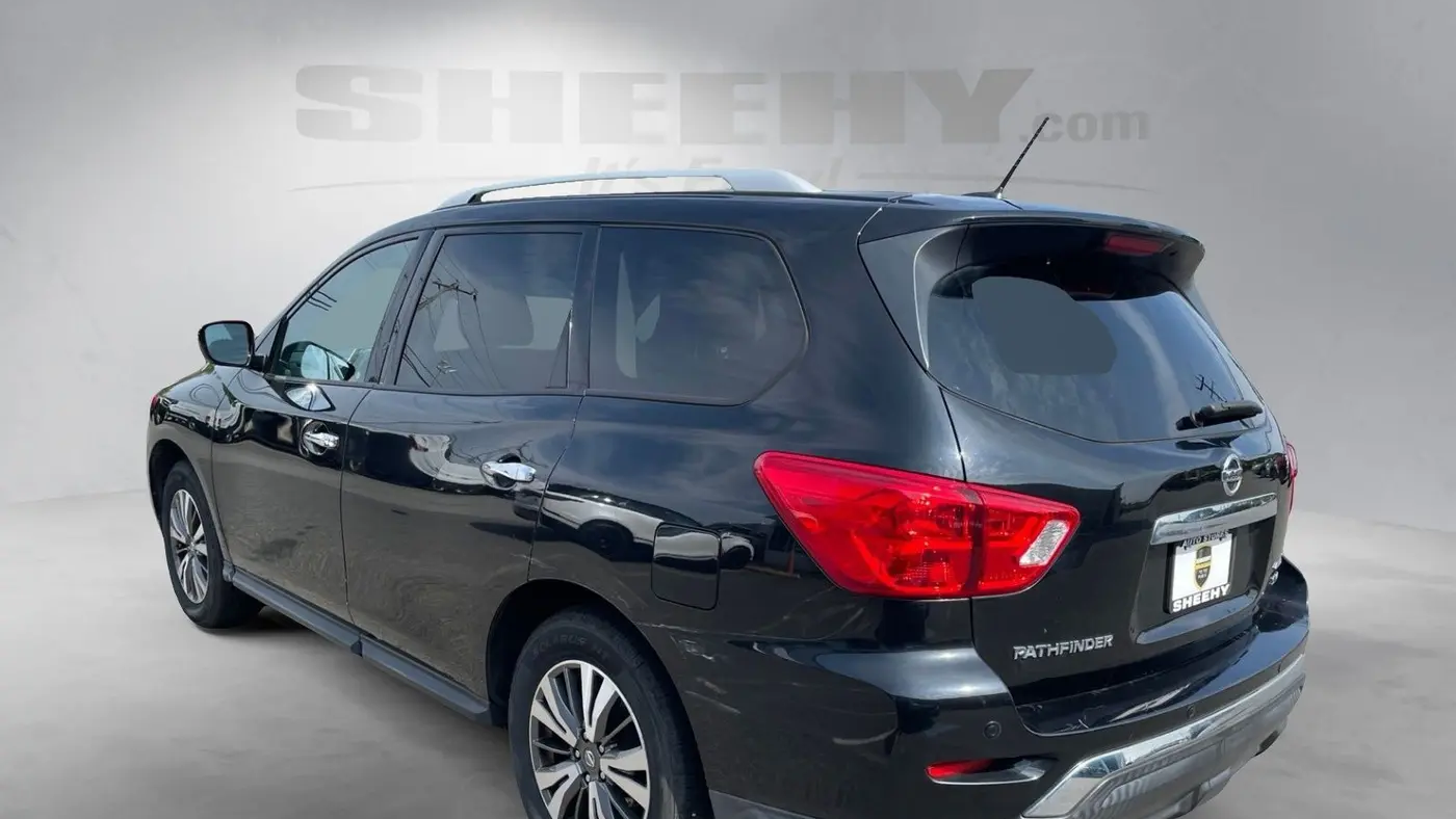 2017 Nissan Pathfinder S
