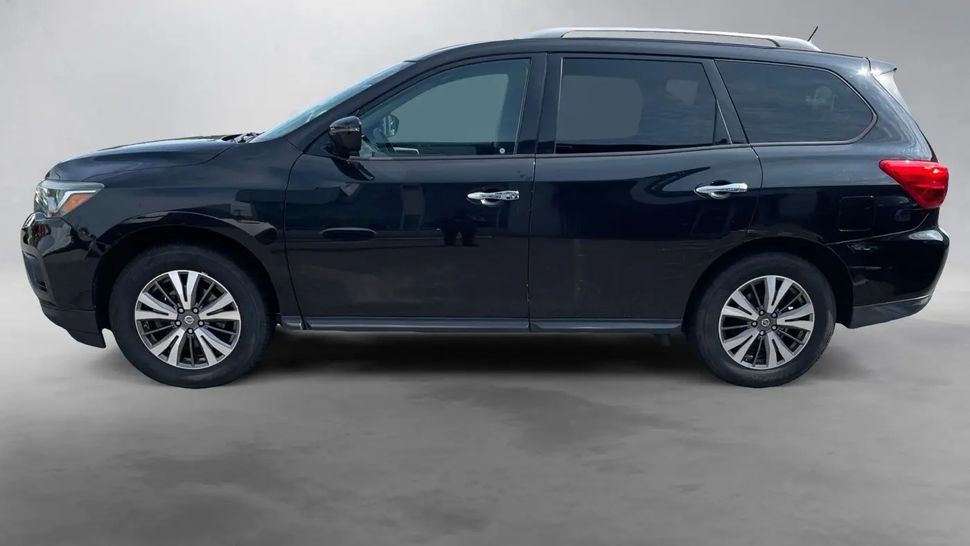 2017 Nissan Pathfinder S