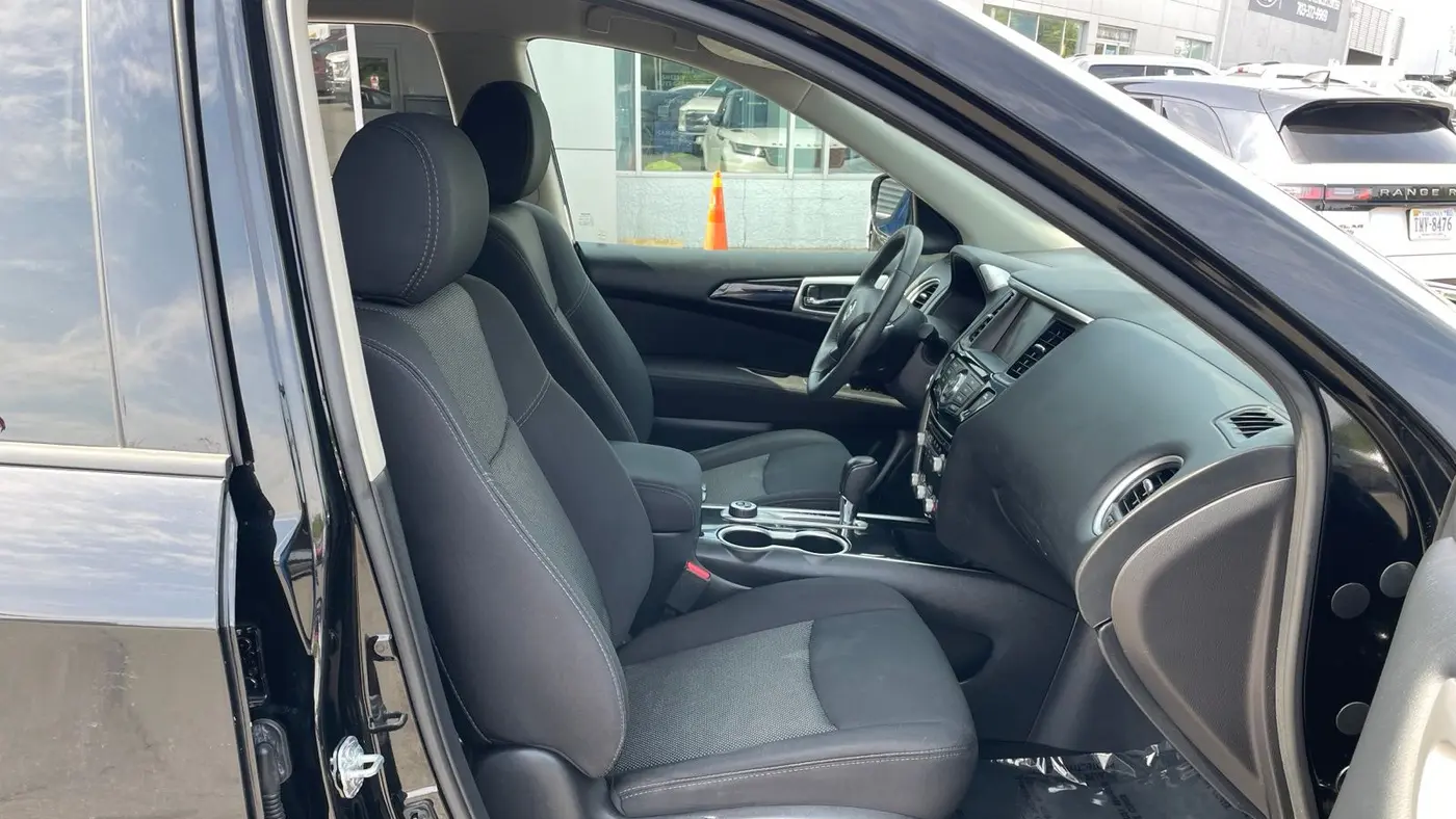2017 Nissan Pathfinder S