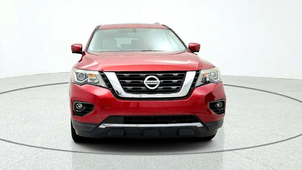 2017 Nissan Pathfinder - $9,995