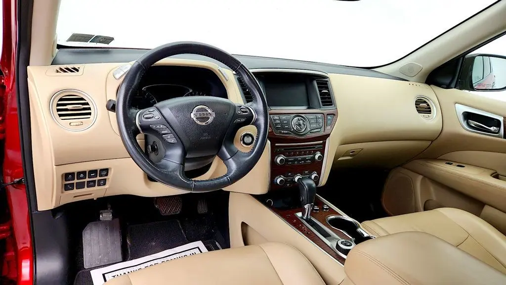 2017 Nissan Pathfinder - $9,995