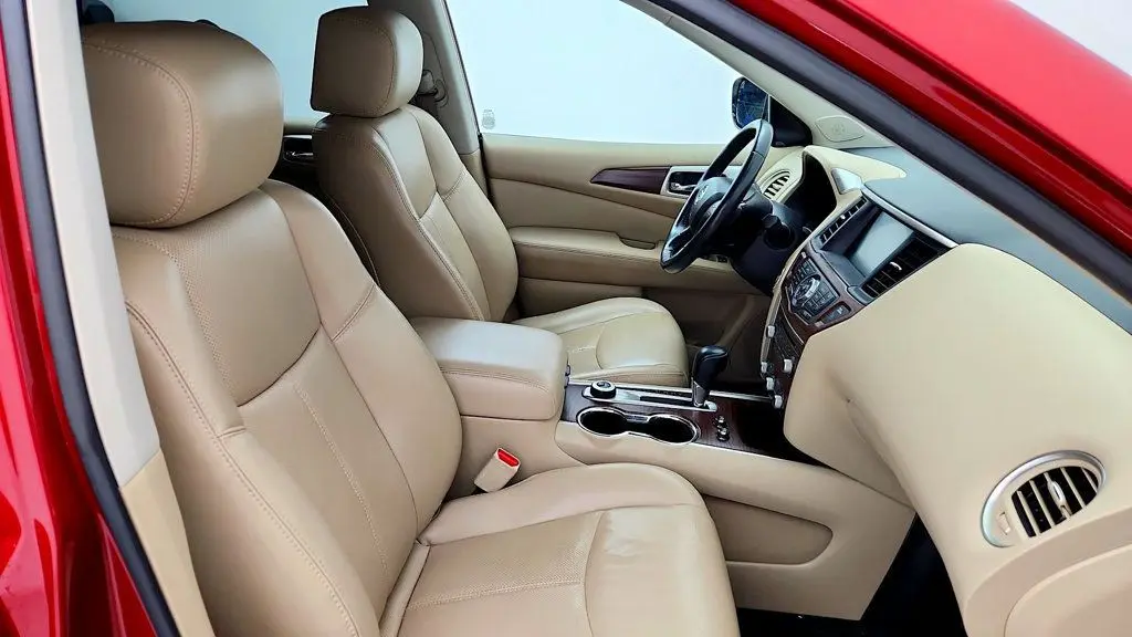 2017 Nissan Pathfinder - $9,995