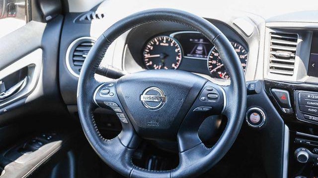 2019 Nissan Pathfinder SV