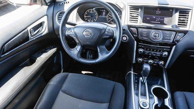 2019 Nissan Pathfinder SV