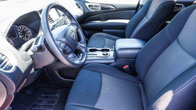 2019 Nissan Pathfinder SV