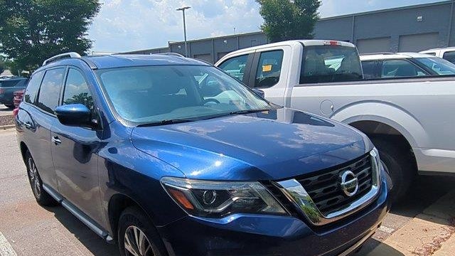 2019 Nissan Pathfinder S