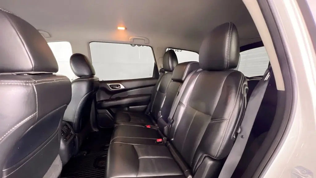 2017 Nissan Pathfinder S