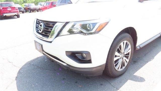 2018 Nissan Pathfinder S