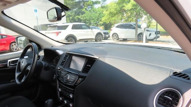 2018 Nissan Pathfinder S