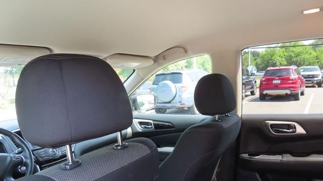 2018 Nissan Pathfinder S