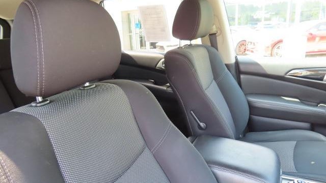 2018 Nissan Pathfinder S