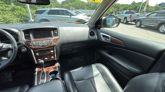 2017 Nissan Pathfinder