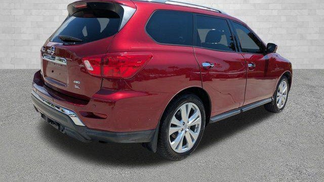 2019 Nissan Pathfinder SL