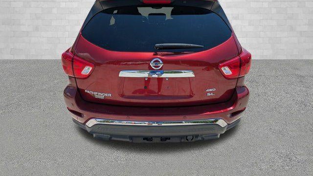 2019 Nissan Pathfinder SL