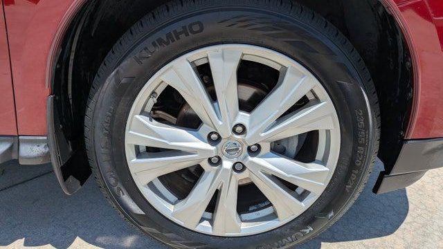 2019 Nissan Pathfinder SL