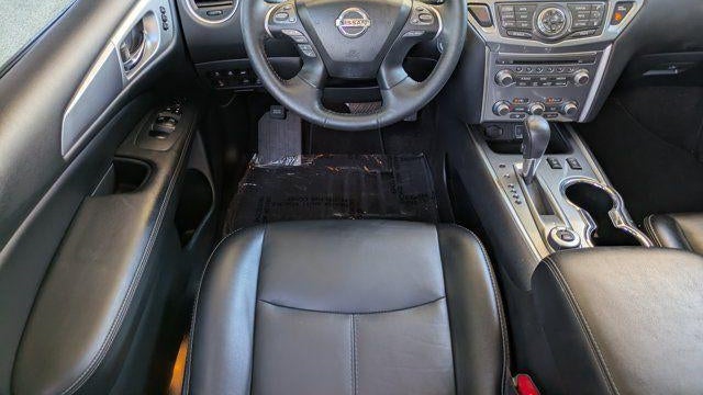 2019 Nissan Pathfinder SL
